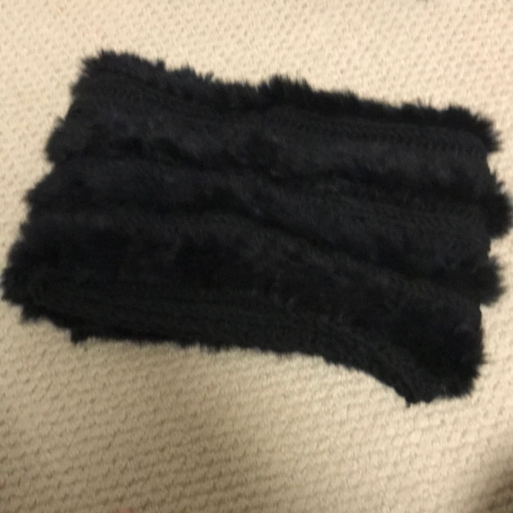 Black fur scarf. Excellent condition!